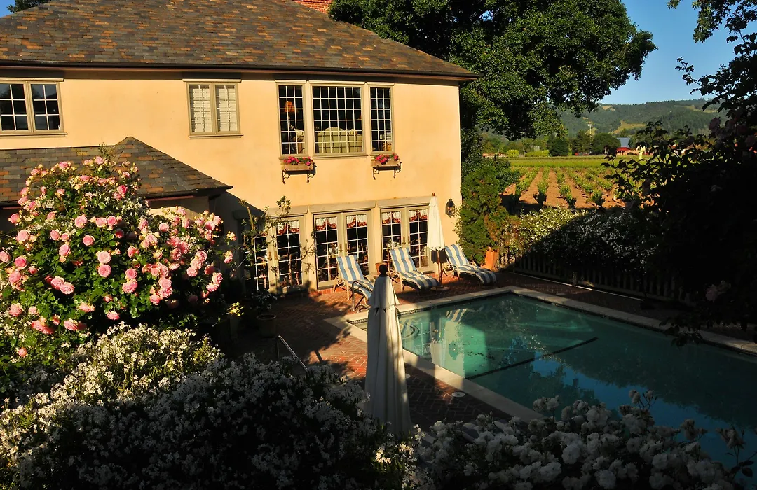 Vineyard Country Inn-1